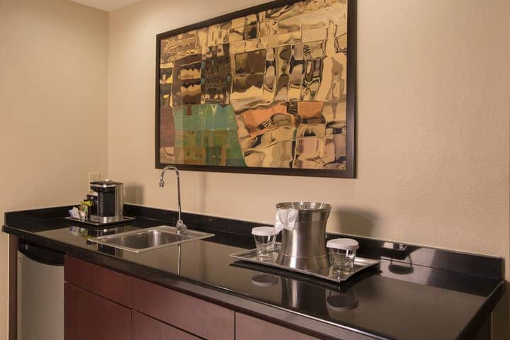 Room 4 of 55
